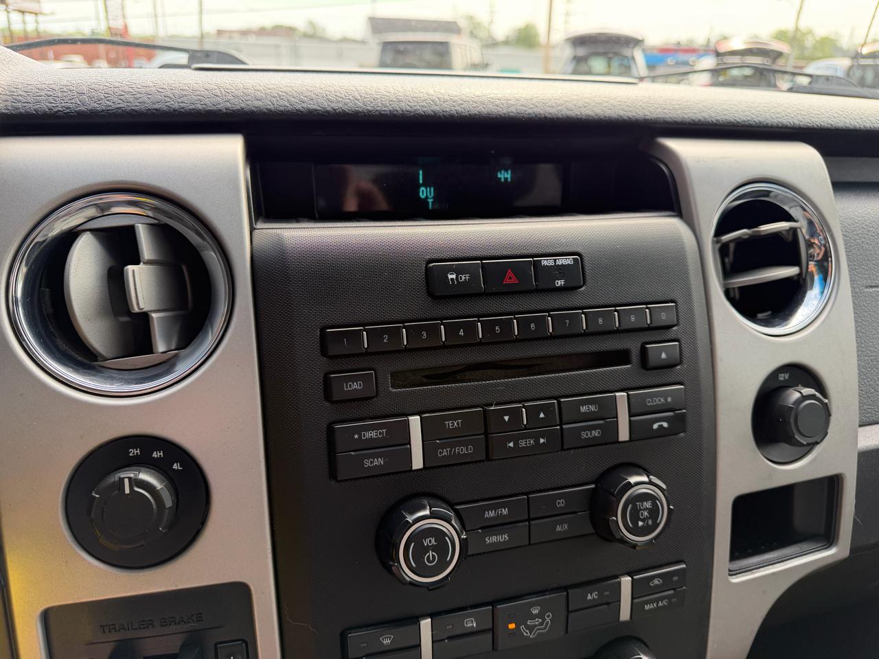 Ford F-150 XLT SuperCrew 4WD 2012