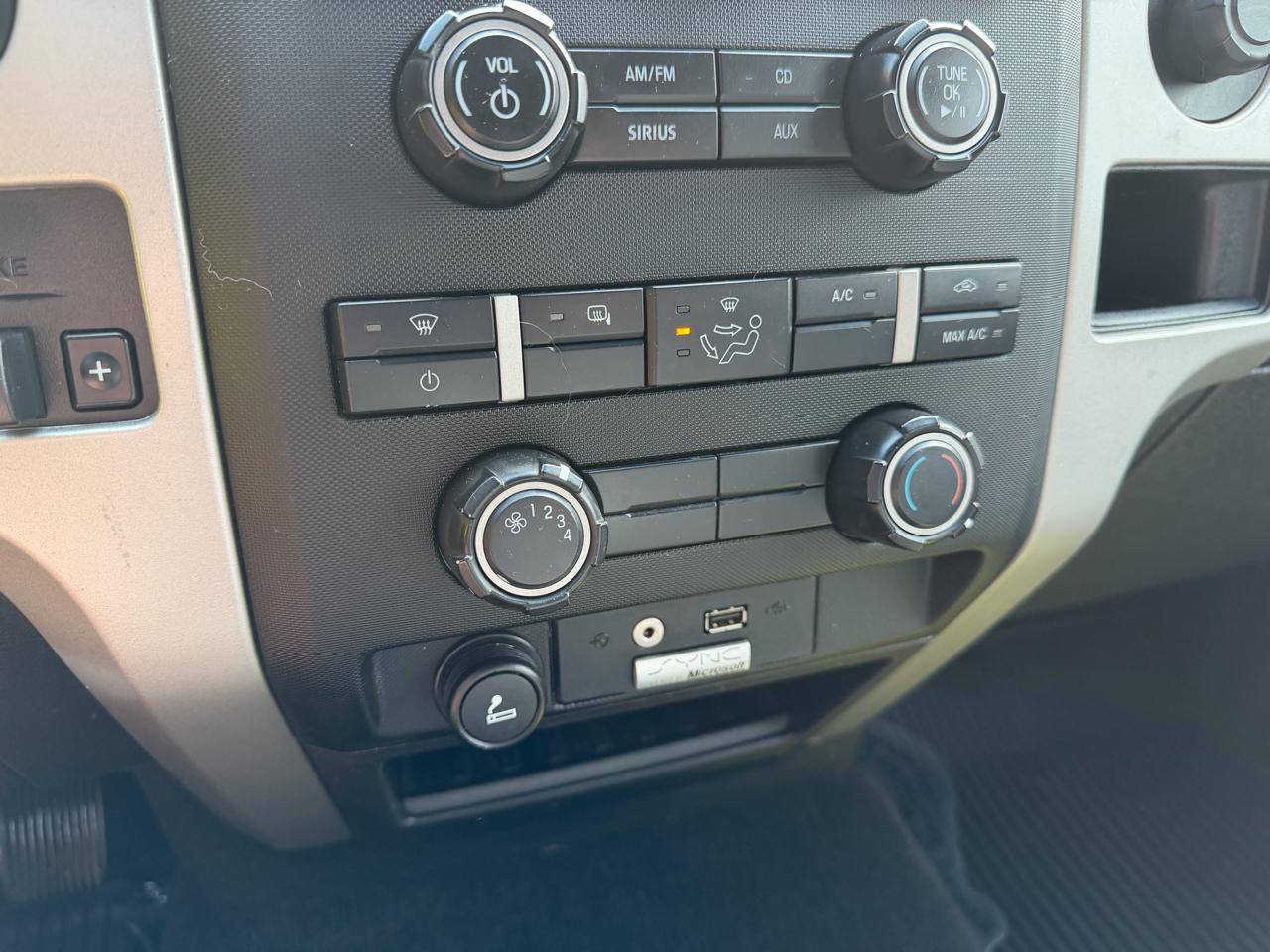 Ford F-150 XLT SuperCrew 4WD 2012