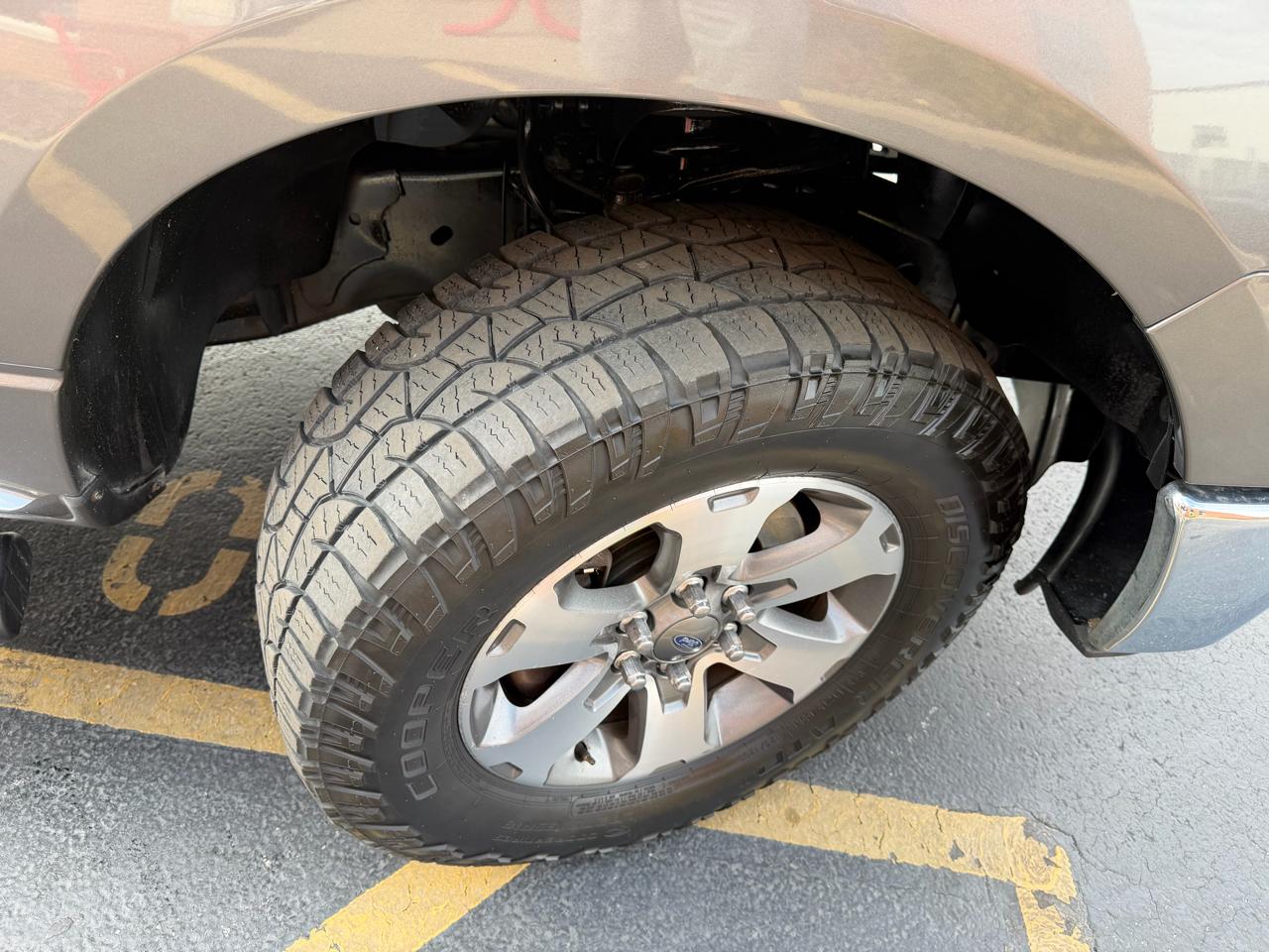 Ford F-150 XLT SuperCrew 4WD 2012