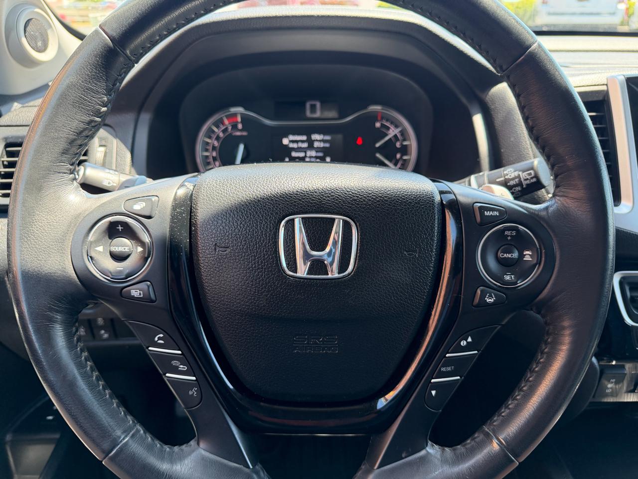 Honda Pilot Touring AWD 2017