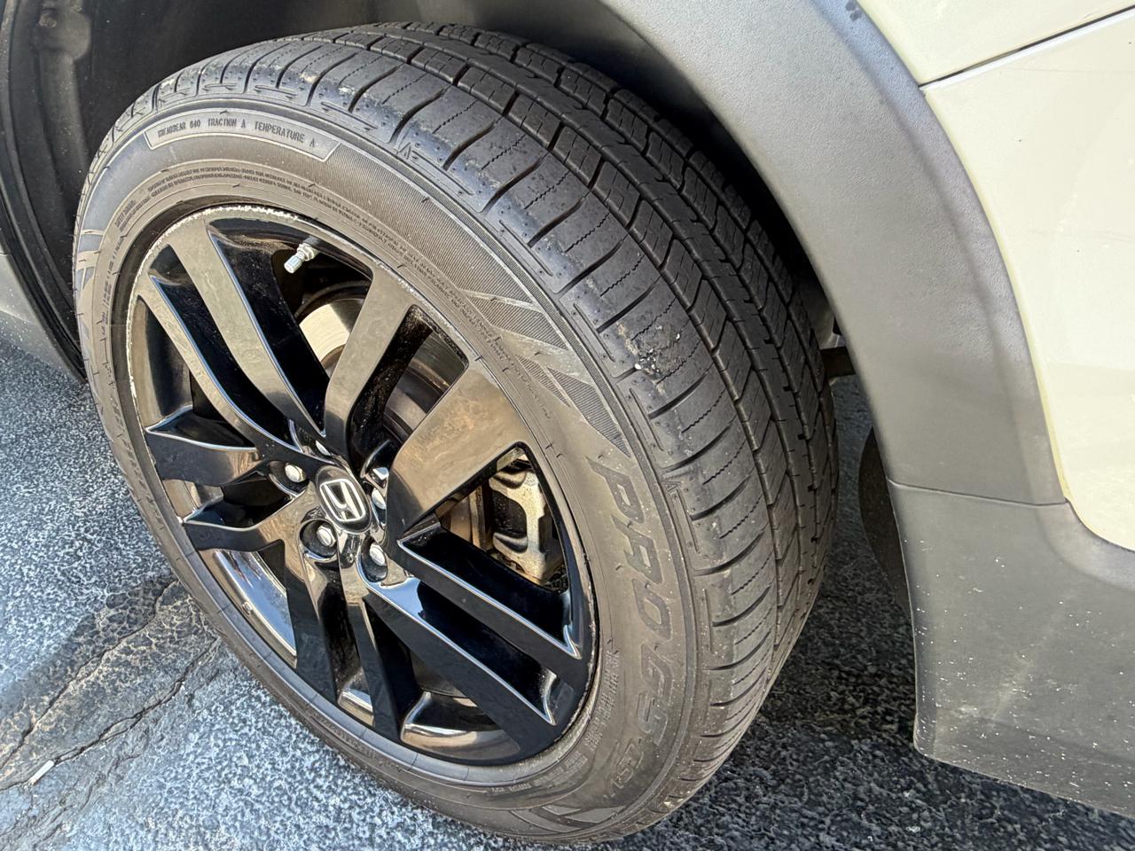 Honda Pilot Touring AWD 2017