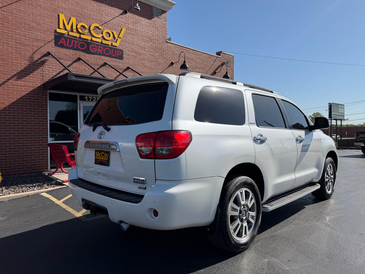 Toyota Sequoia 4WD 5.7L FFV Platinum (Natl) 2013