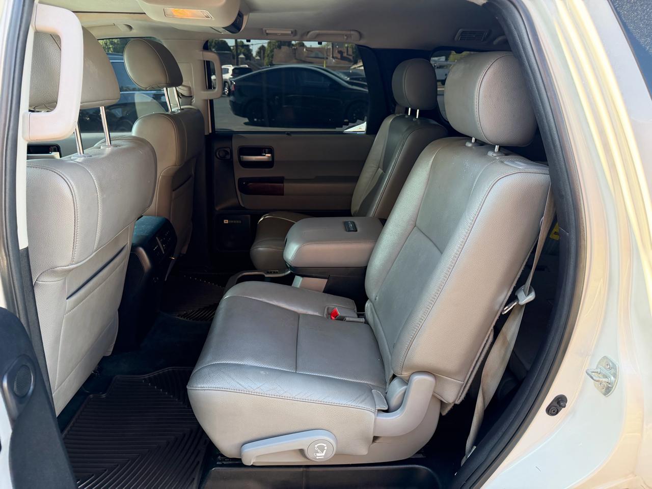 Toyota Sequoia 4WD 5.7L FFV Platinum (Natl) 2013