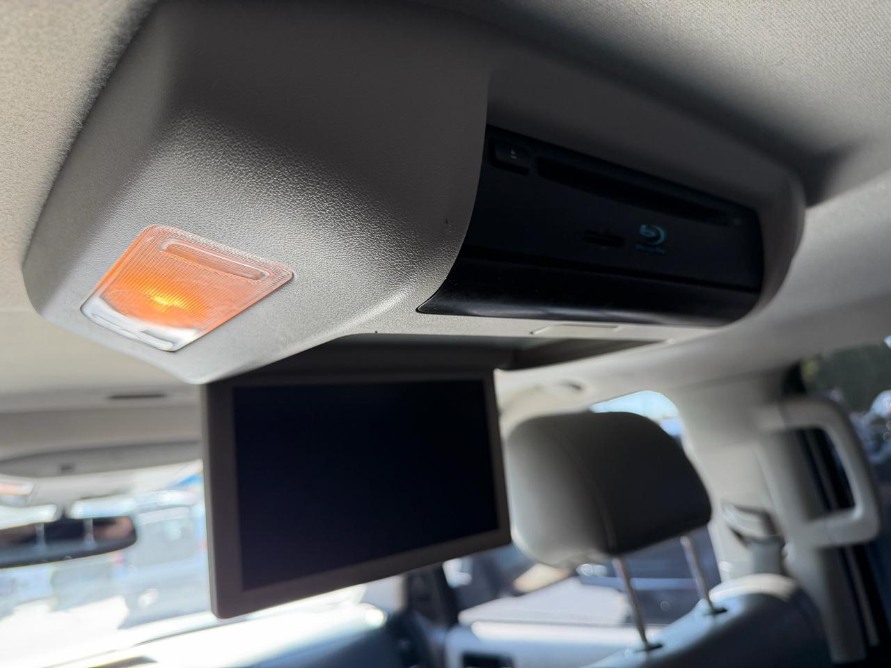 Toyota Sequoia 4WD 5.7L FFV Platinum (Natl) 2013