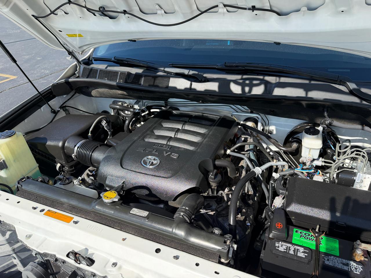 Toyota Sequoia 4WD 5.7L FFV Platinum (Natl) 2013