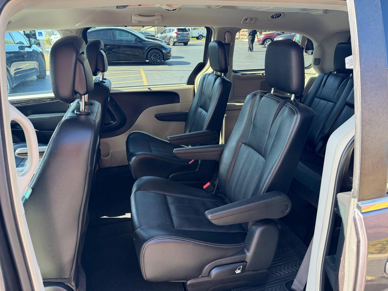 Chrysler Town & Country Touring 2015