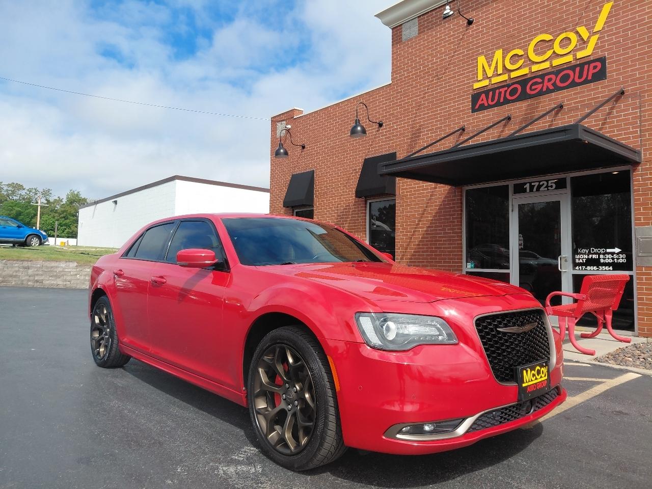 Chrysler 300 4dr Sdn 300S Alloy Edition RWD 2016