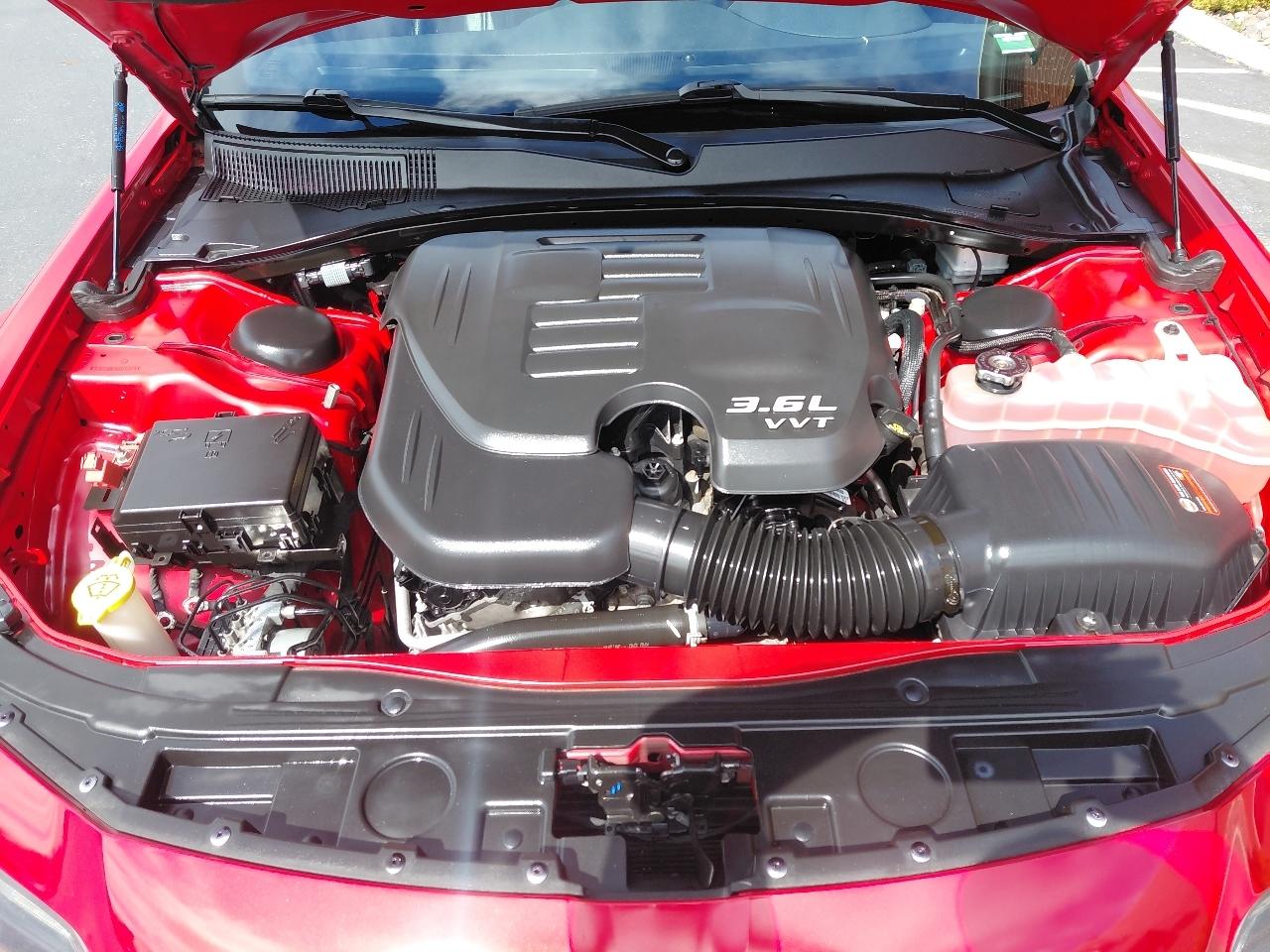 Chrysler 300 4dr Sdn 300S Alloy Edition RWD 2016