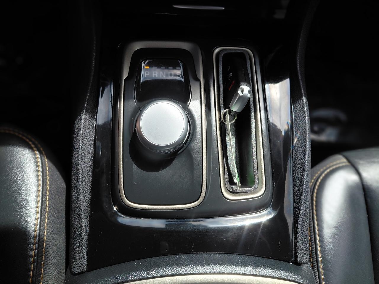 Chrysler 300 4dr Sdn 300S Alloy Edition RWD 2016