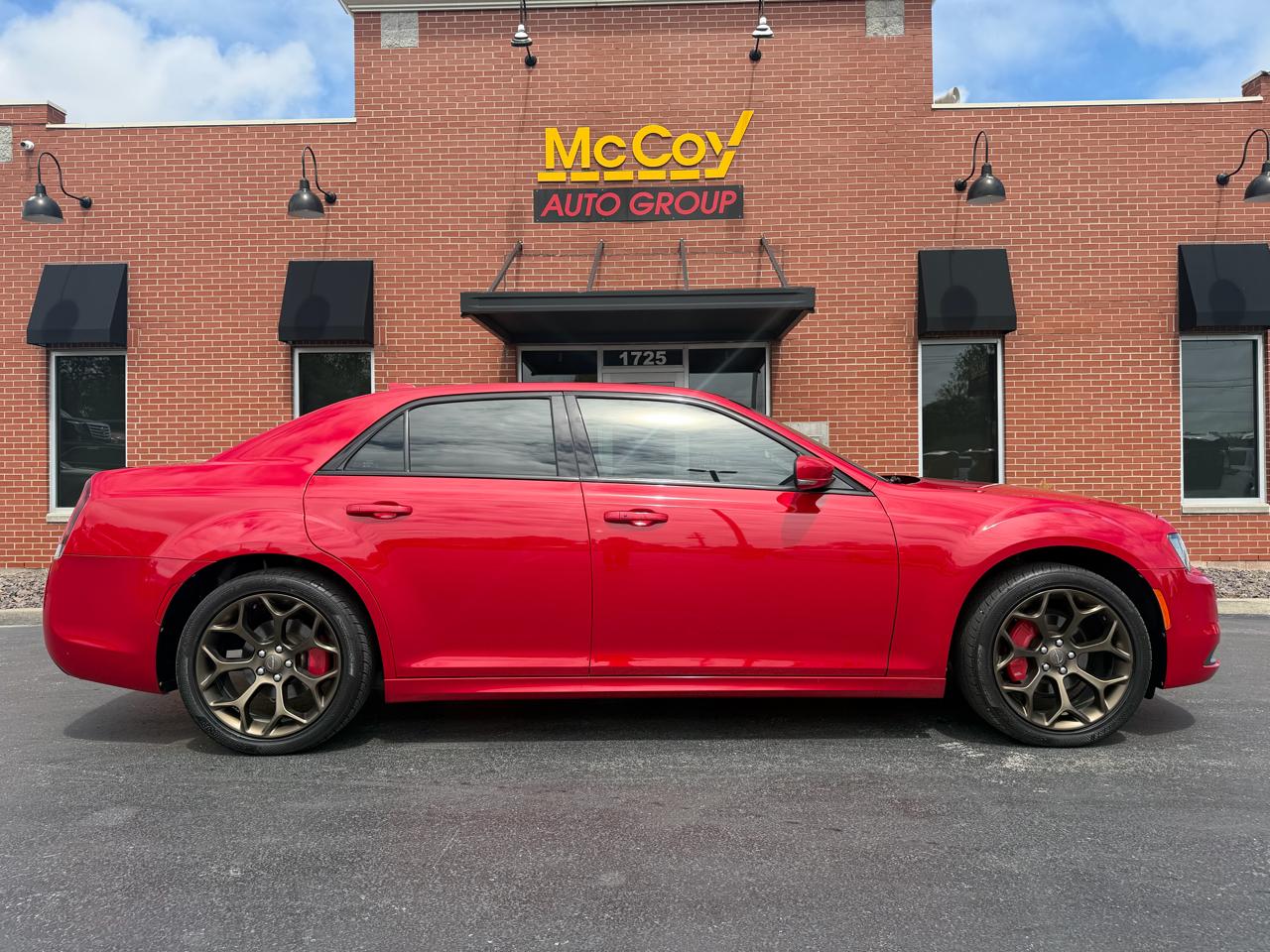 Chrysler 300 4dr Sdn 300S Alloy Edition RWD 2016