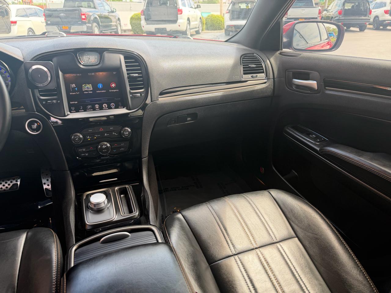 Chrysler 300 4dr Sdn 300S Alloy Edition RWD 2016