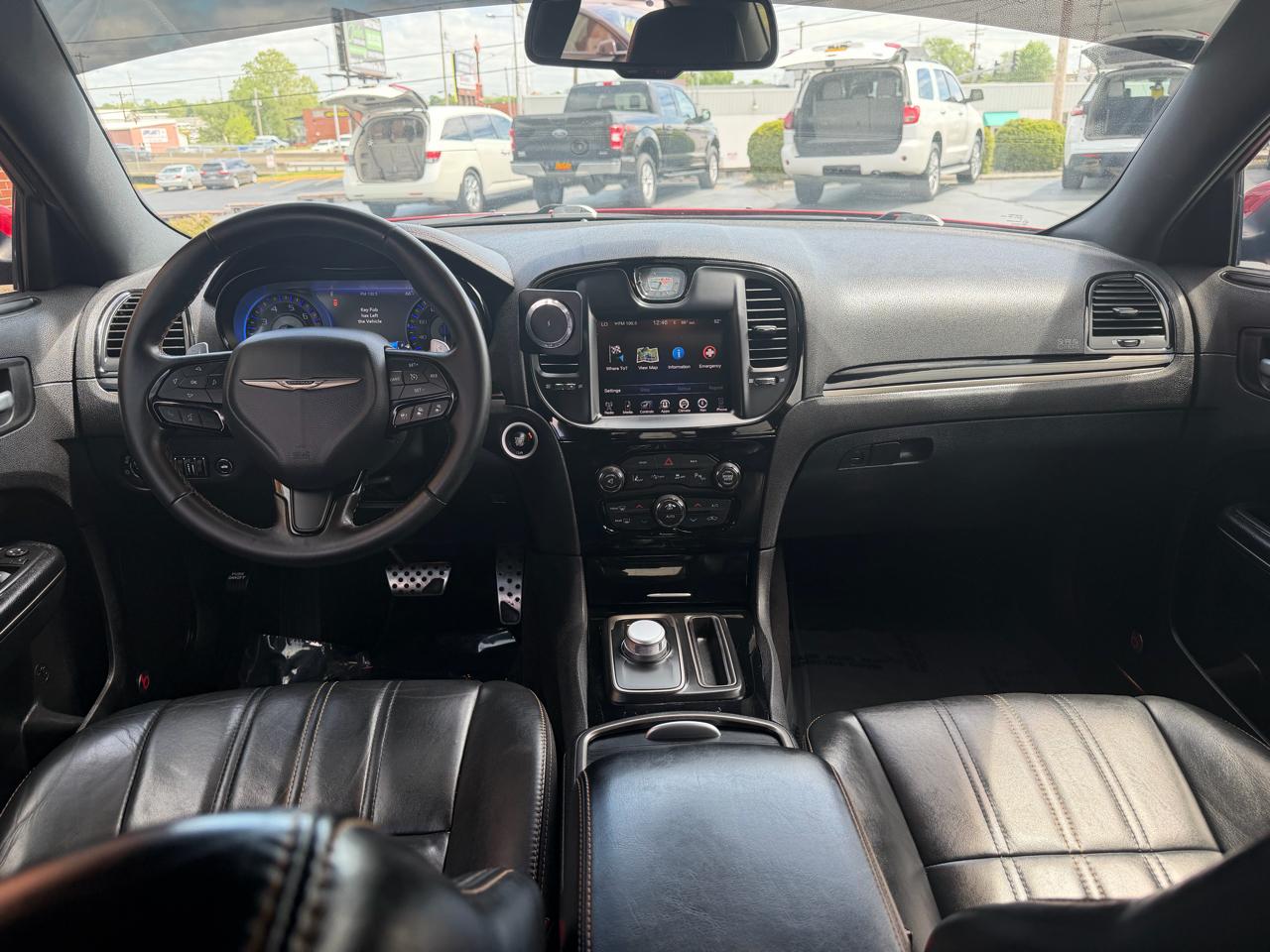 Chrysler 300 4dr Sdn 300S Alloy Edition RWD 2016