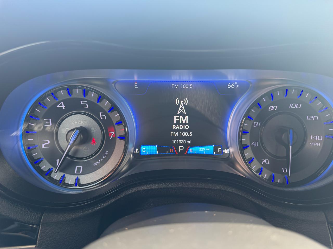 Chrysler 300 4dr Sdn 300S Alloy Edition RWD 2016