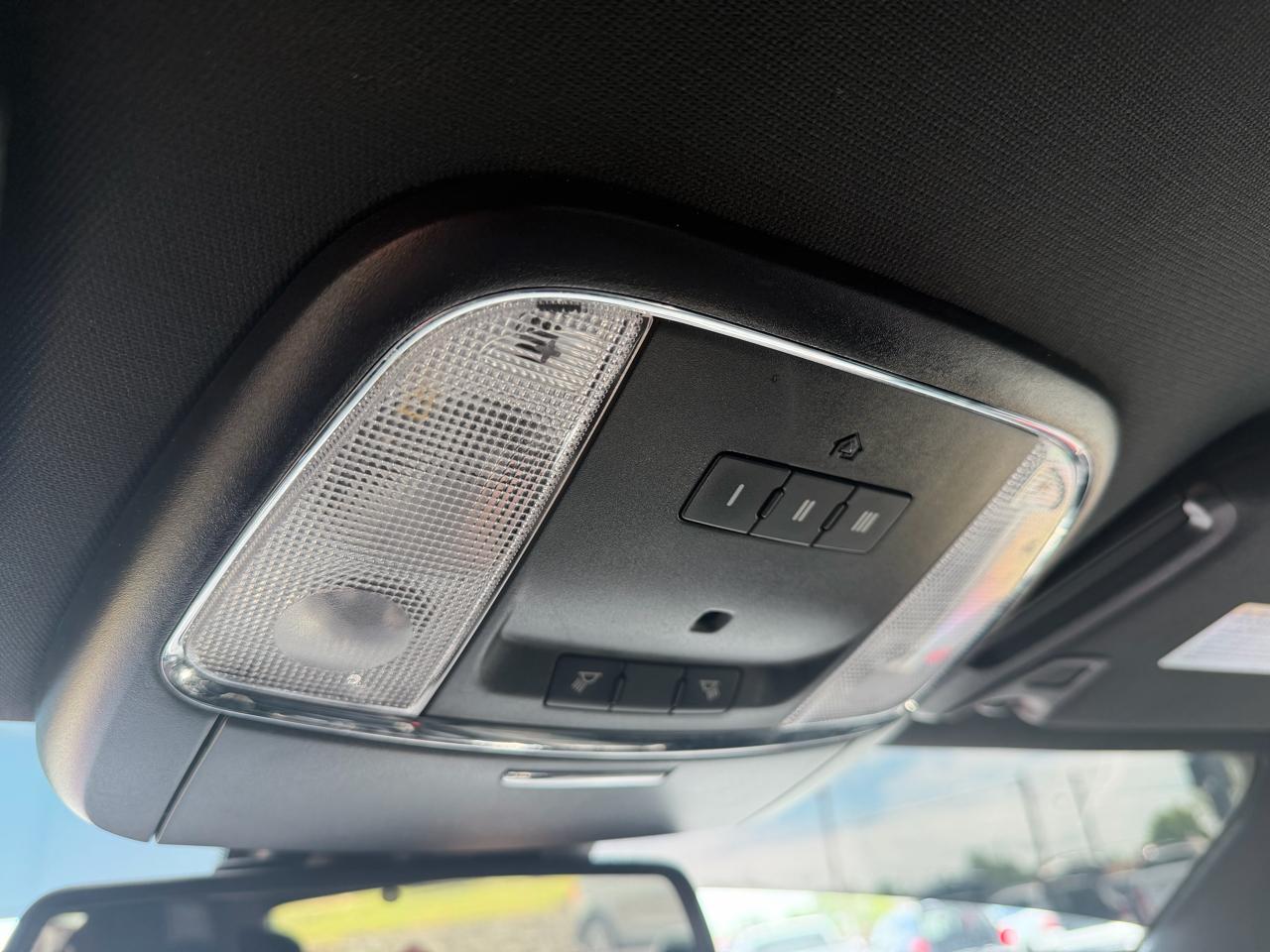 Chrysler 300 4dr Sdn 300S Alloy Edition RWD 2016