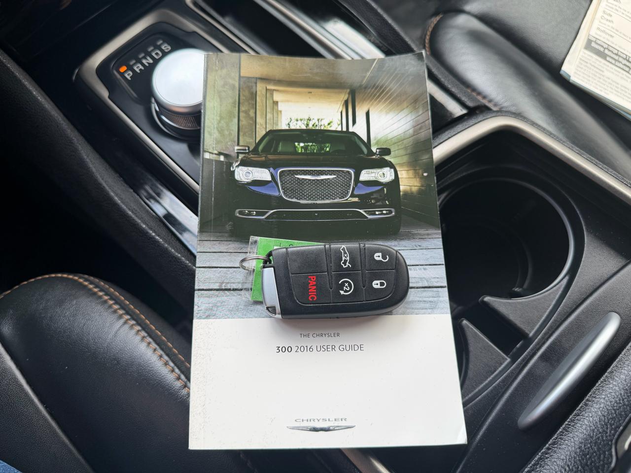 Chrysler 300 4dr Sdn 300S Alloy Edition RWD 2016