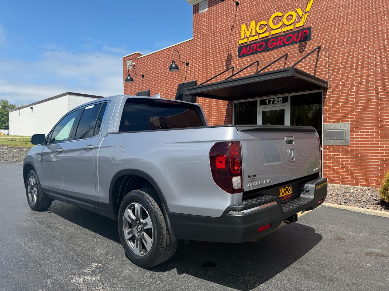 Honda Ridgeline 4WD Crew Cab RTL w/Leather 2017