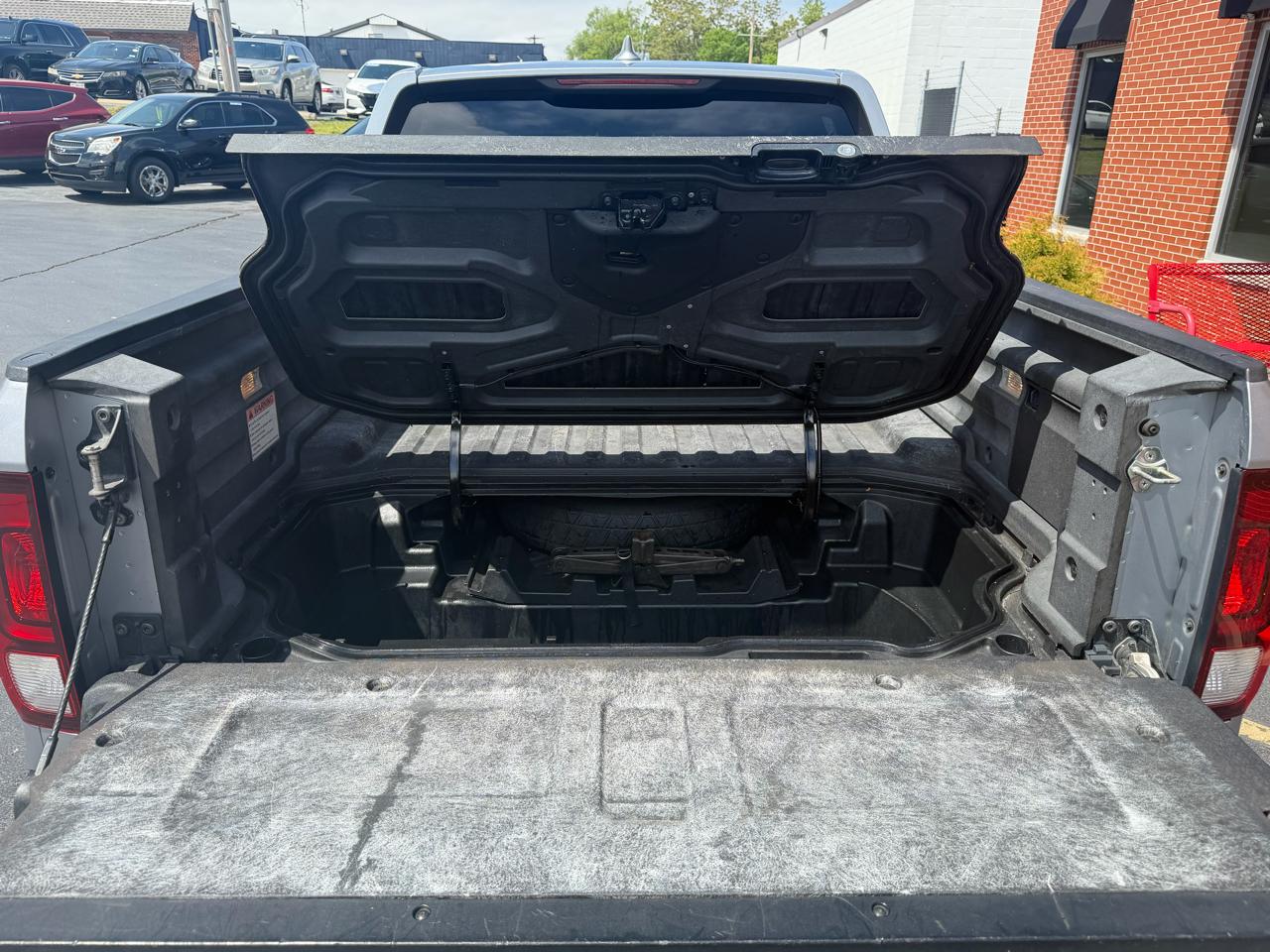 Honda Ridgeline 4WD Crew Cab RTL w/Leather 2017