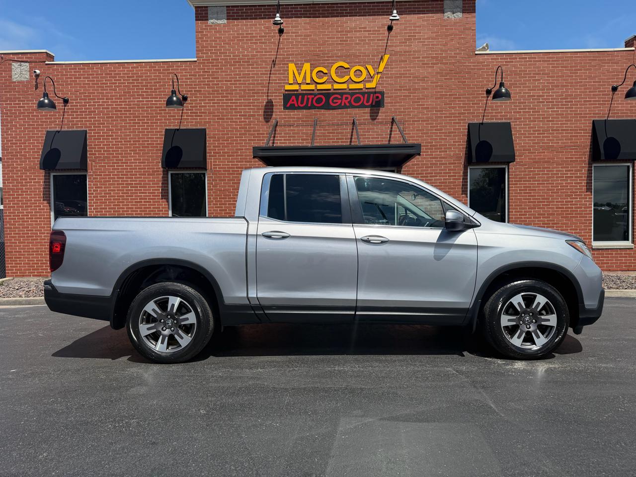 Honda Ridgeline 4WD Crew Cab RTL w/Leather 2017