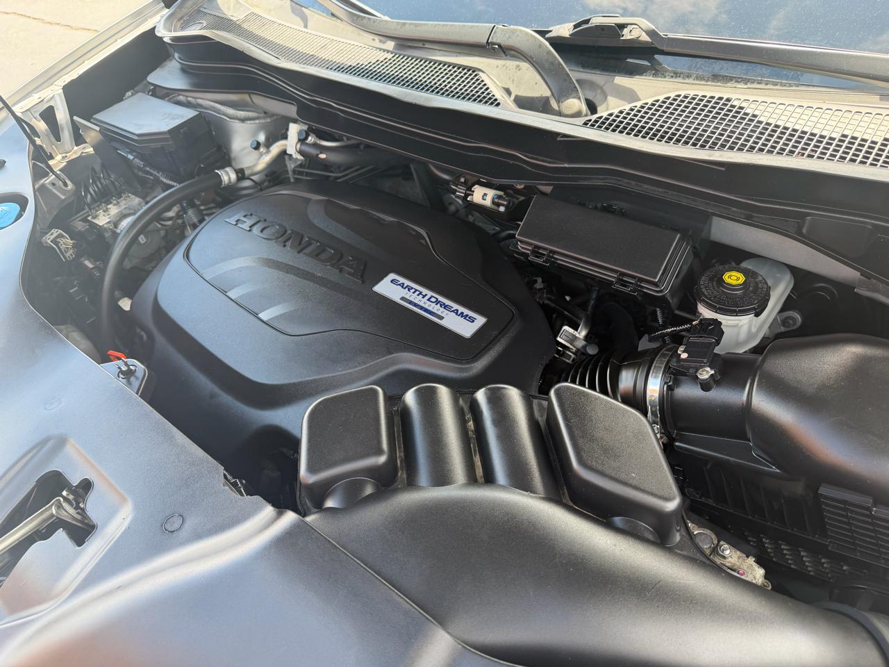 Honda Ridgeline 4WD Crew Cab RTL w/Leather 2017