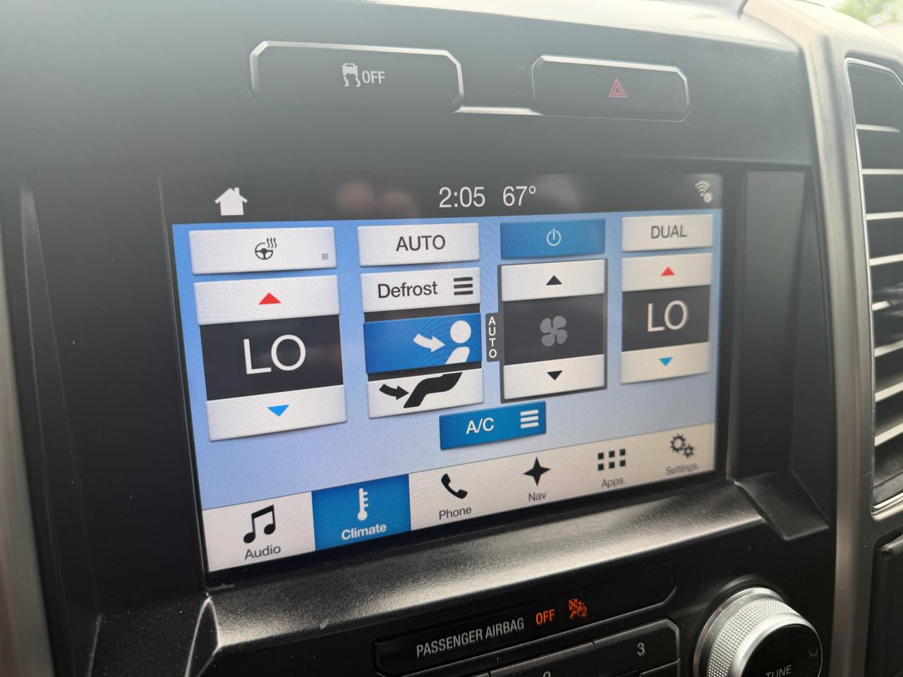 Ford F-150 Platinum SuperCrew 4WD 2017