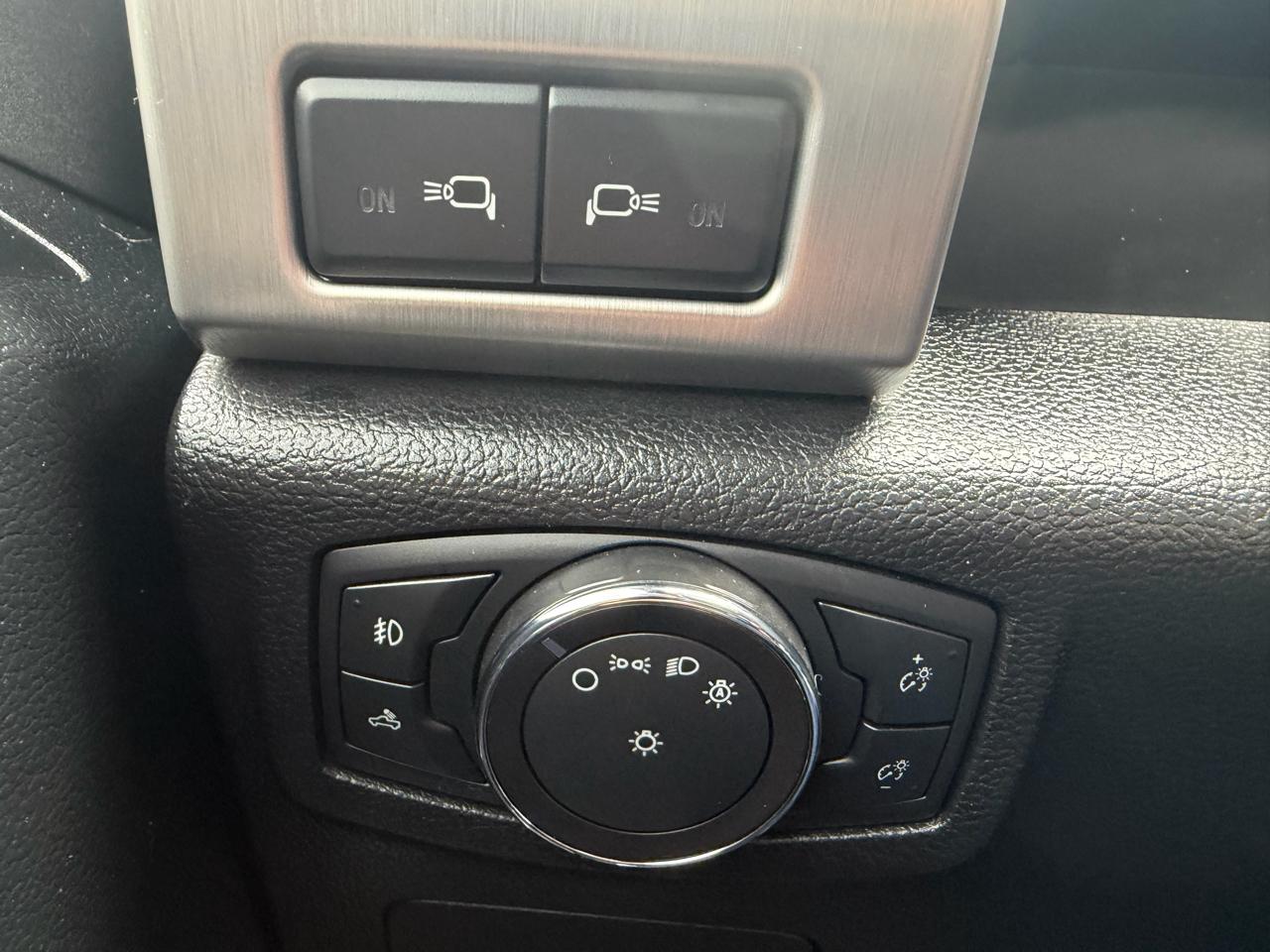 Ford F-150 Platinum SuperCrew 4WD 2017