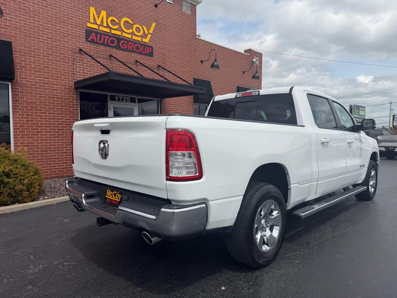 RAM 1500 Big Horn 4x4 Crew Cab 6'4" Box 2022