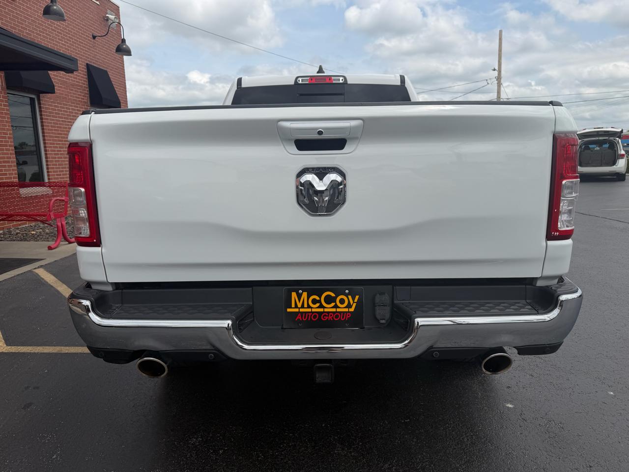 RAM 1500 Big Horn 4x4 Crew Cab 6'4" Box 2022