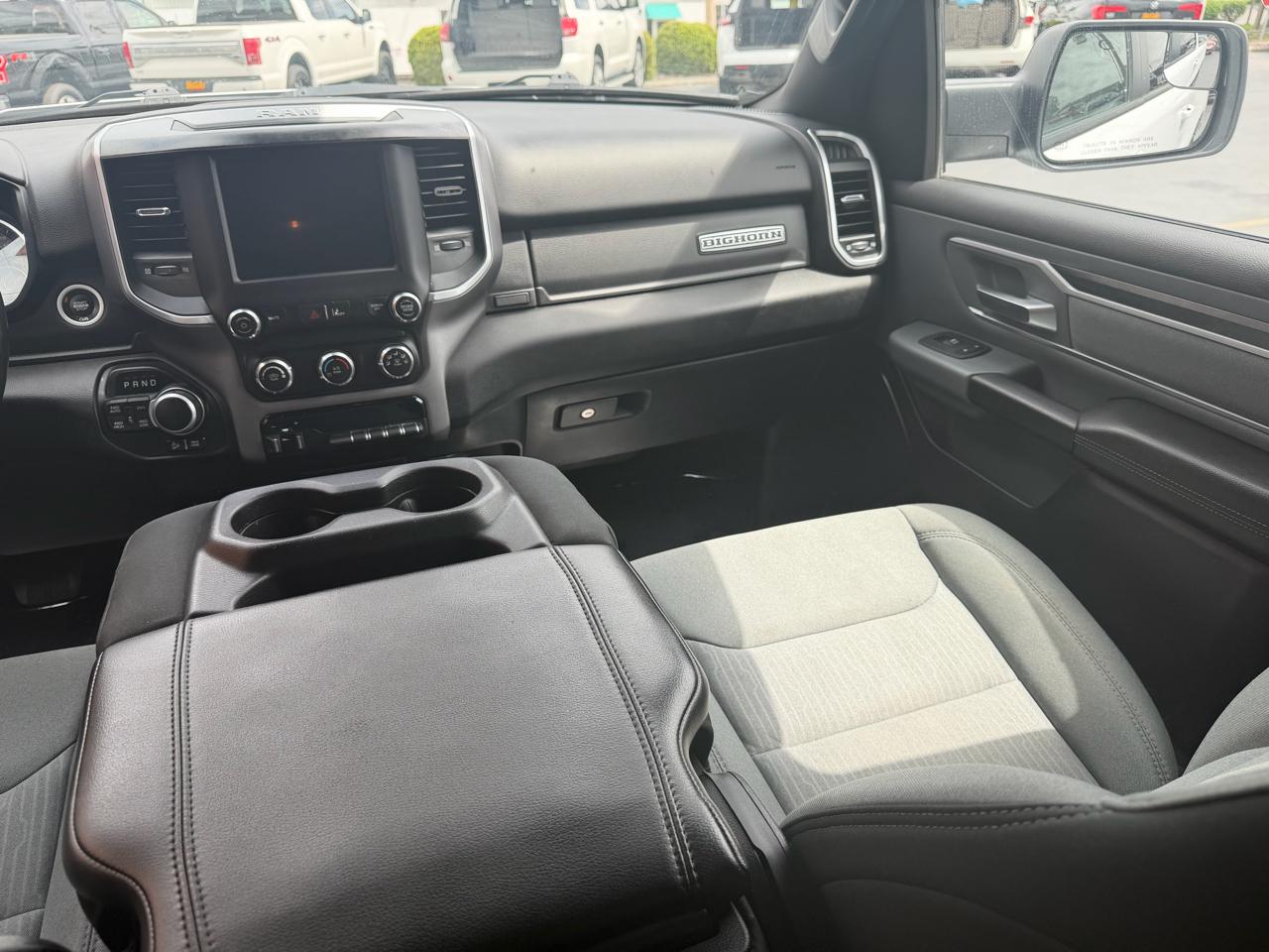 RAM 1500 Big Horn 4x4 Crew Cab 6'4" Box 2022