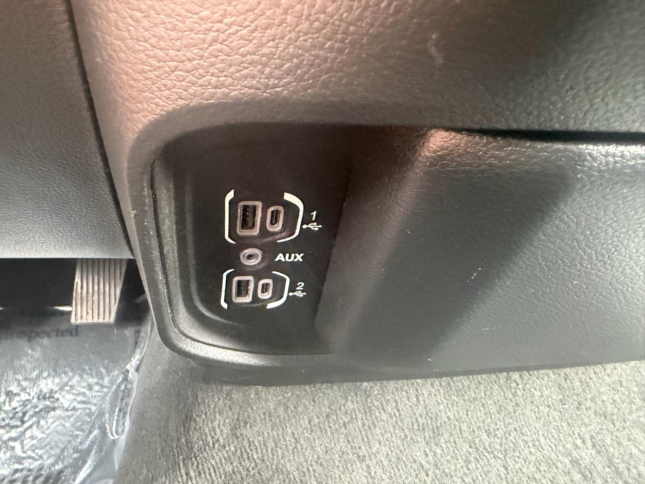 RAM 1500 Big Horn 4x4 Crew Cab 6'4" Box 2022