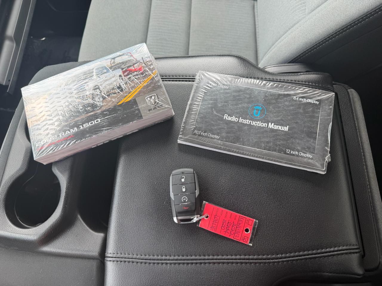 RAM 1500 Big Horn 4x4 Crew Cab 6'4" Box 2022