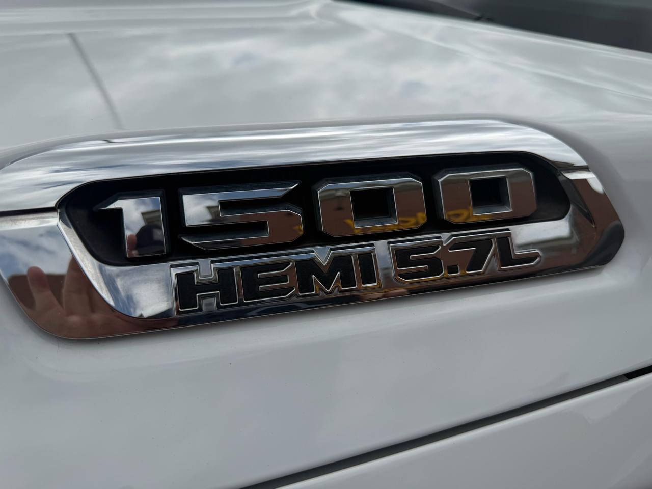 RAM 1500 Big Horn 4x4 Crew Cab 6'4" Box 2022