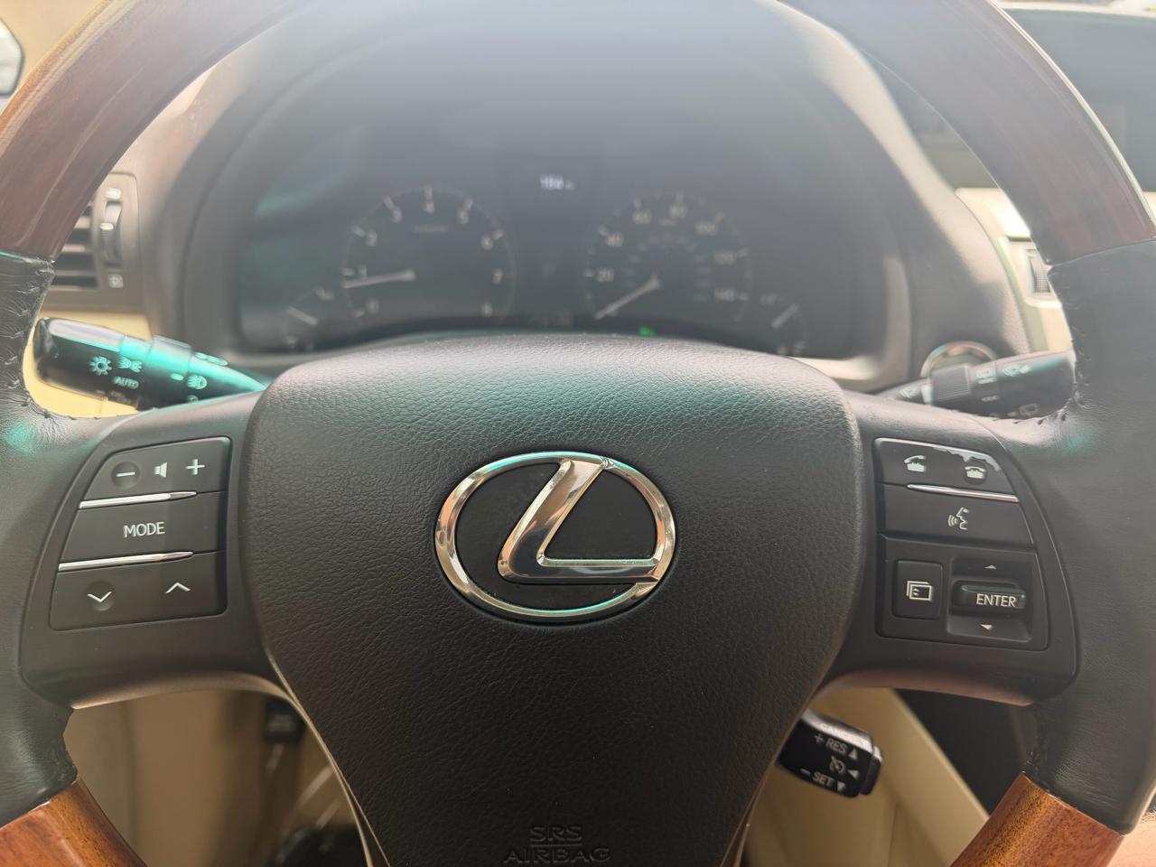 Lexus RX 350 FWD 4dr 2011