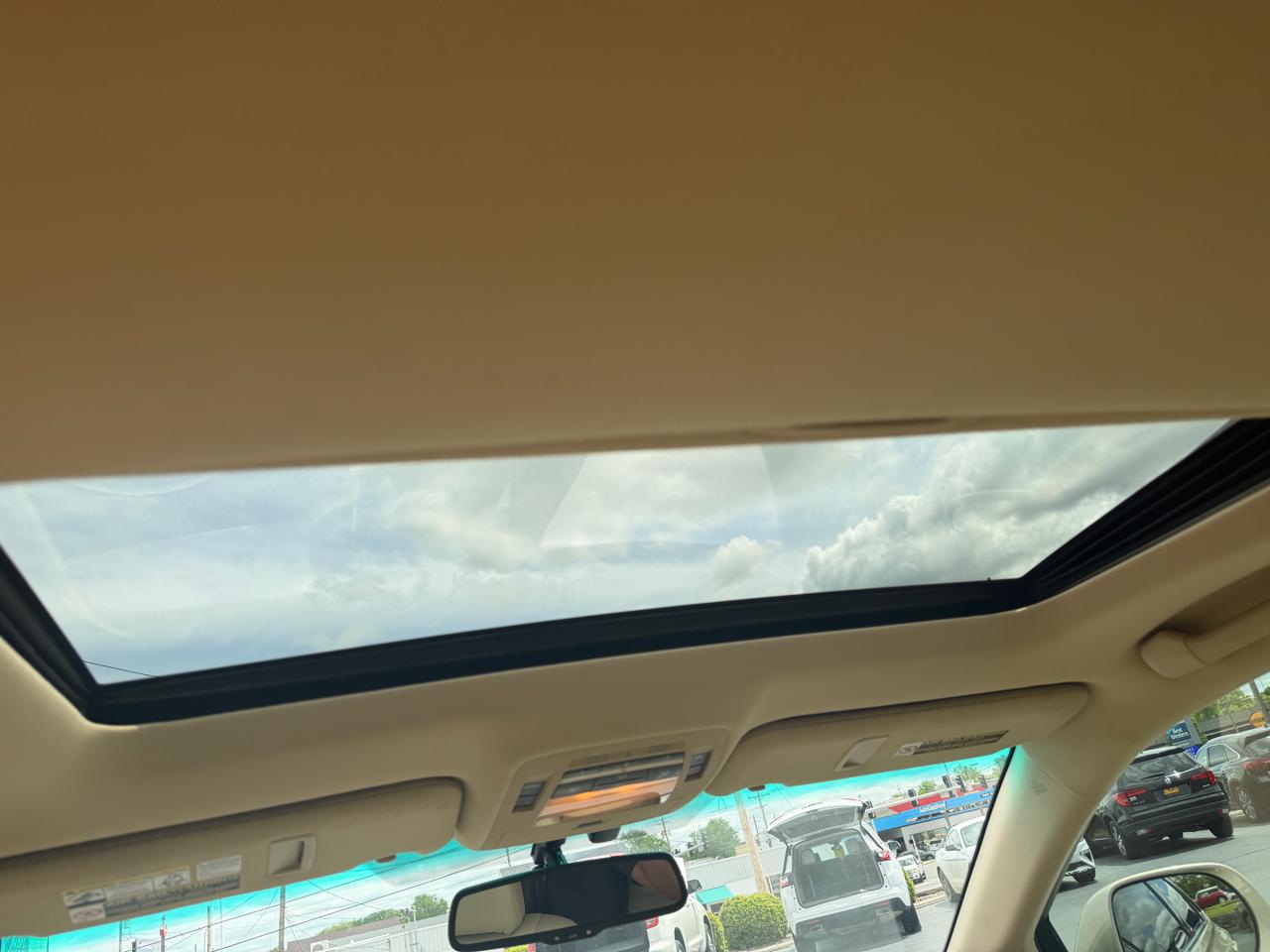 Lexus RX 350 FWD 4dr 2011