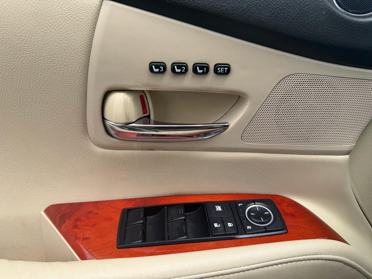 Lexus RX 350 FWD 4dr 2011