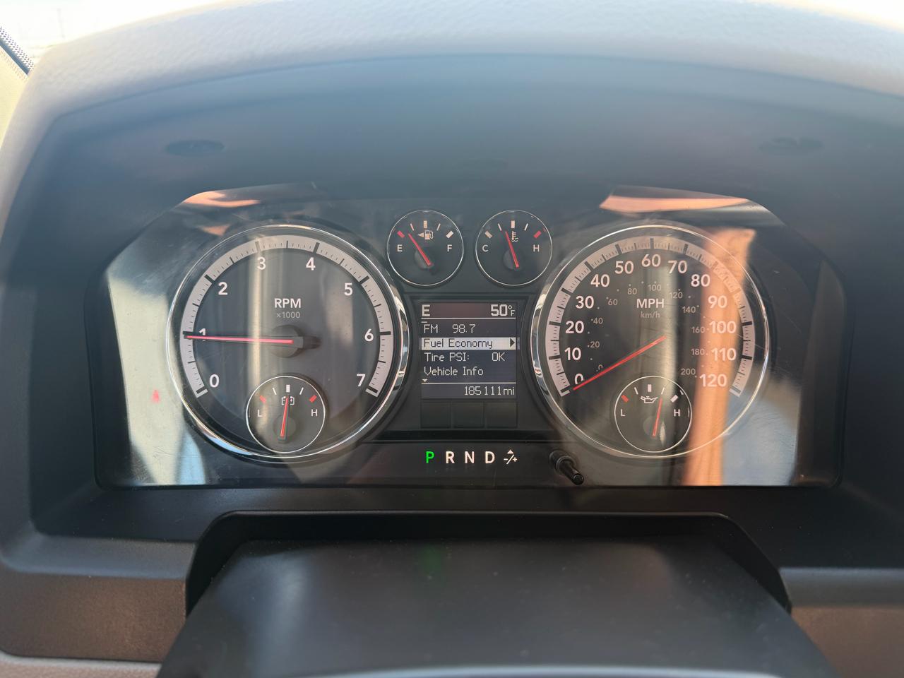 RAM 1500 4WD Crew Cab 140.5" Lone Star 2012