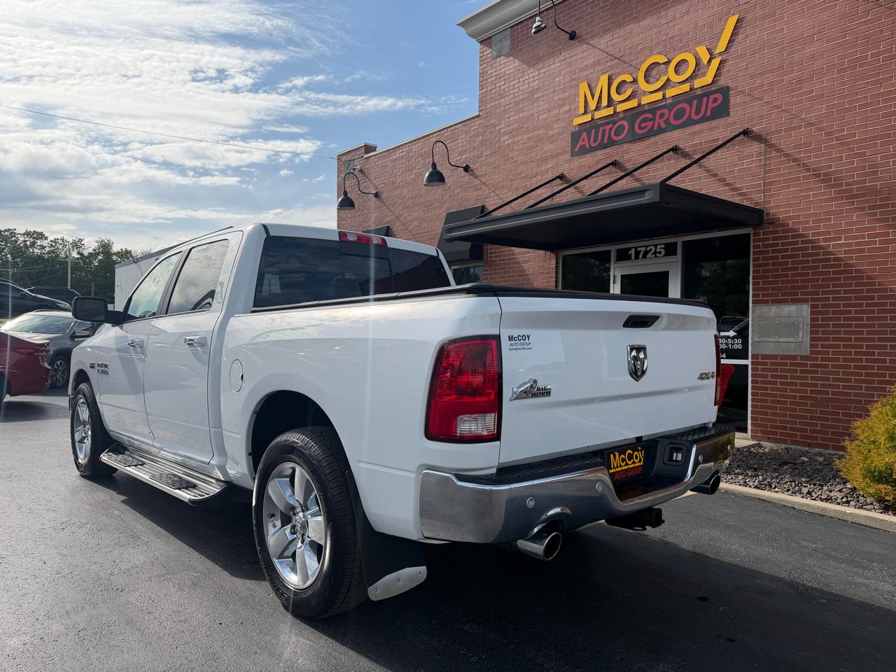 RAM 1500 Big Horn Crew Cab 4WD 2017