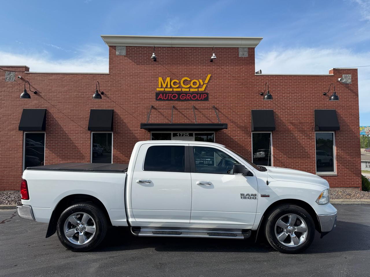 RAM 1500 Big Horn Crew Cab 4WD 2017