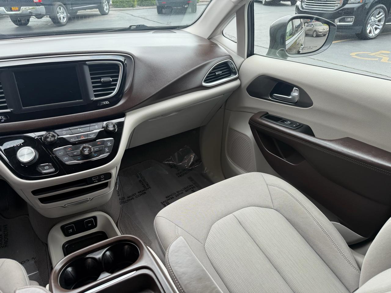 Chrysler Pacifica Touring Plus 2018