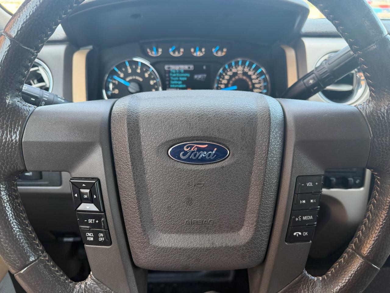 Ford F-150 XLT SuperCrew 4WD 2014