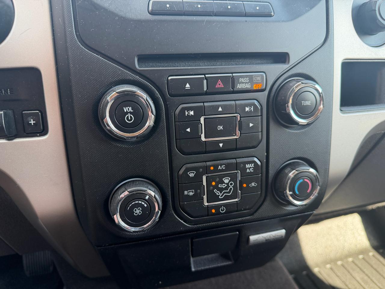 Ford F-150 XLT SuperCrew 4WD 2014
