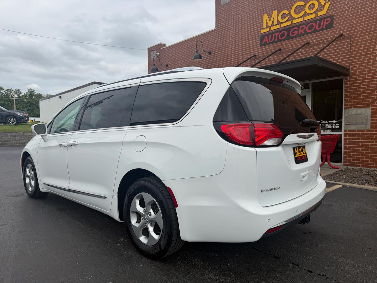 Chrysler Pacifica Touring-L Plus FWD 2017