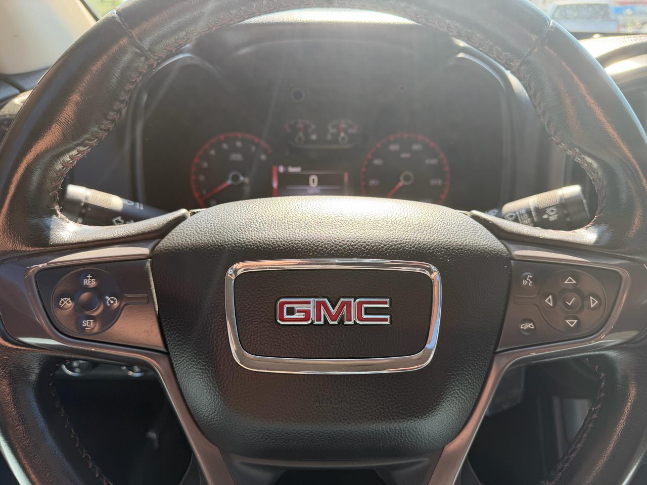GMC Canyon SLE Crew Cab 4WD 2016