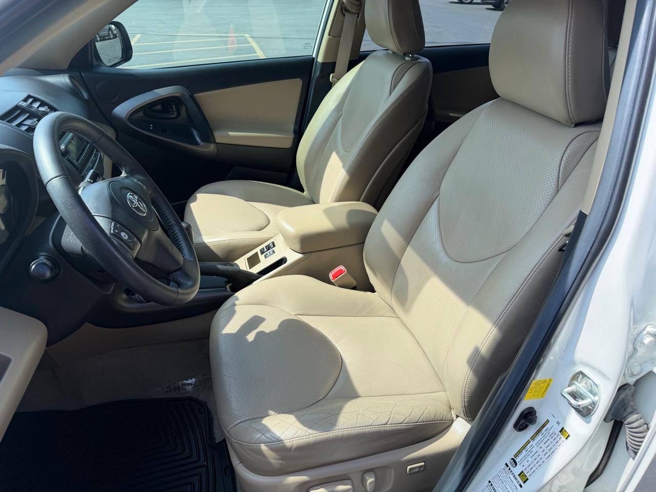 Toyota RAV4 Limited V6 4WD 2012