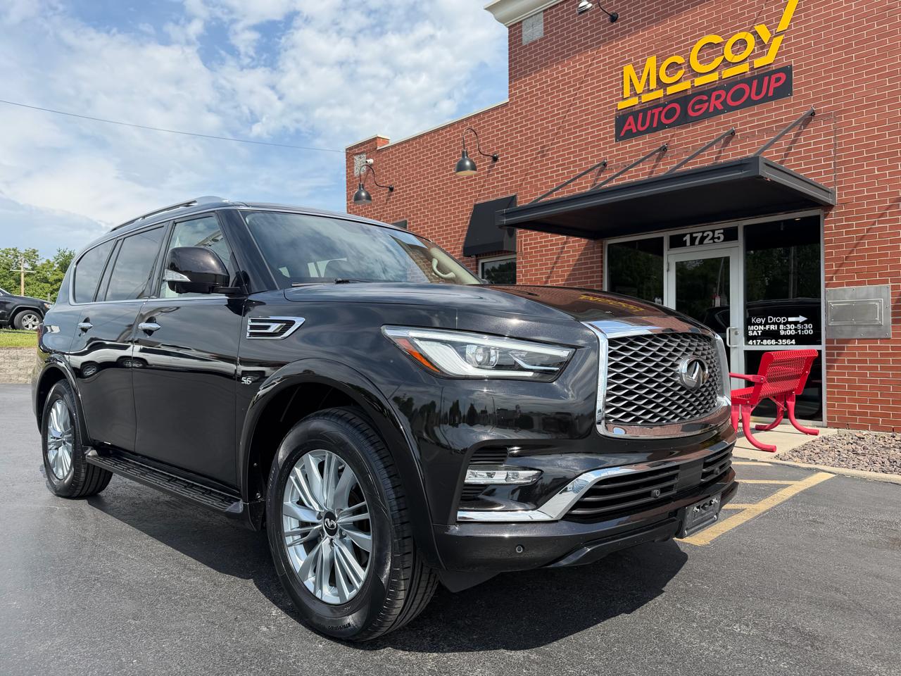 Infiniti QX80 LUXE AWD 2019