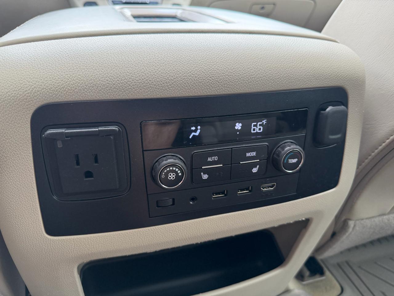 GMC Yukon 4WD 4dr Denali 2017