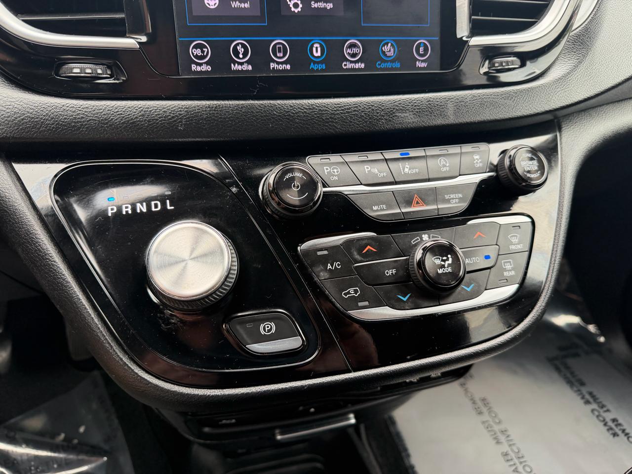 Chrysler Pacifica Touring L Plus FWD 2019