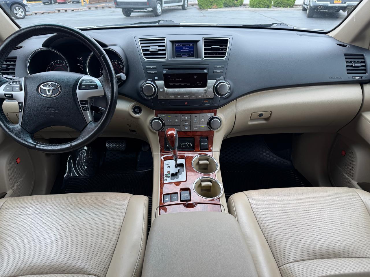 Toyota Highlander 4WD 4dr V6 Limited (Natl) 2012