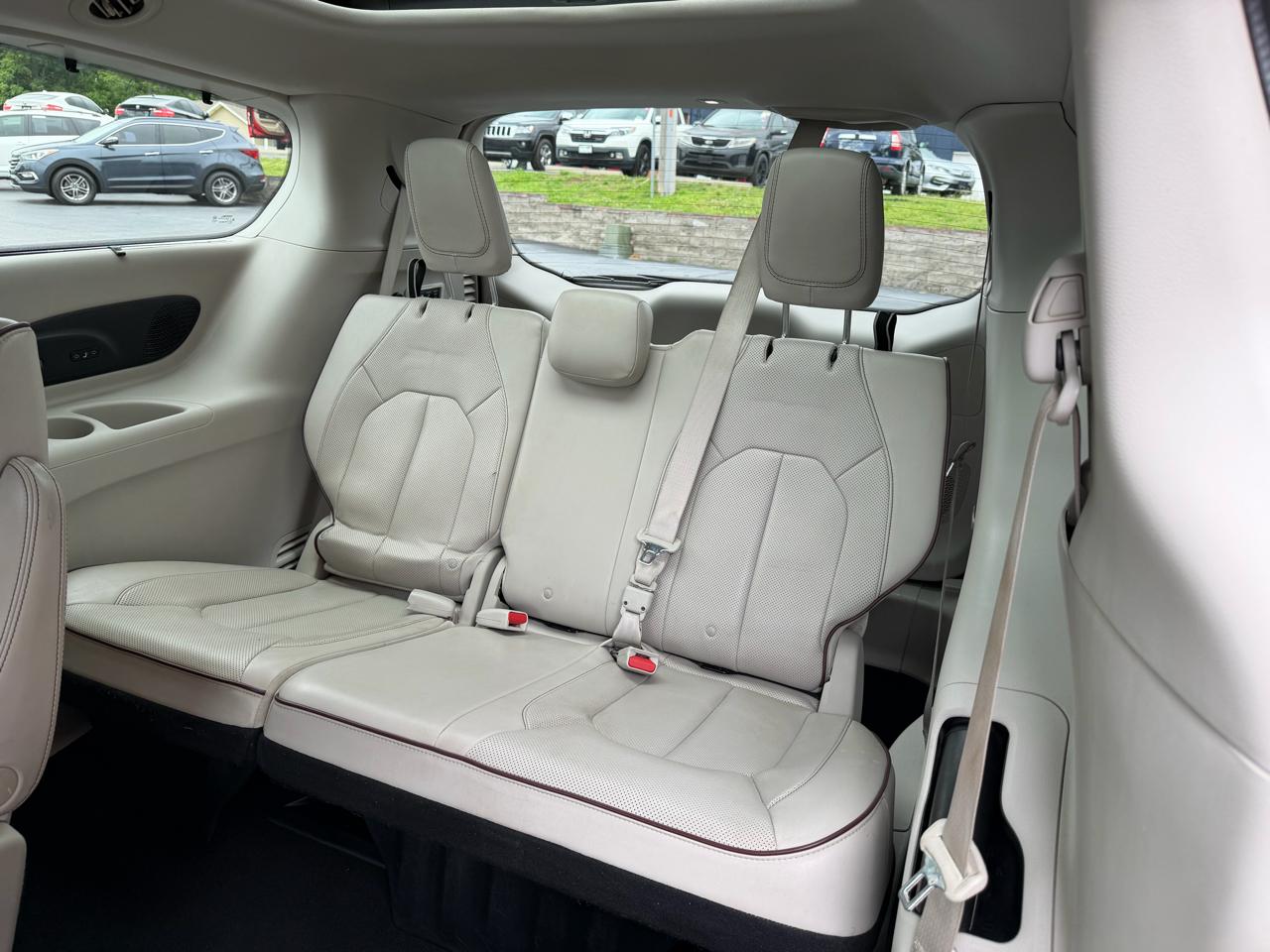 Chrysler Pacifica Limited FWD 2018