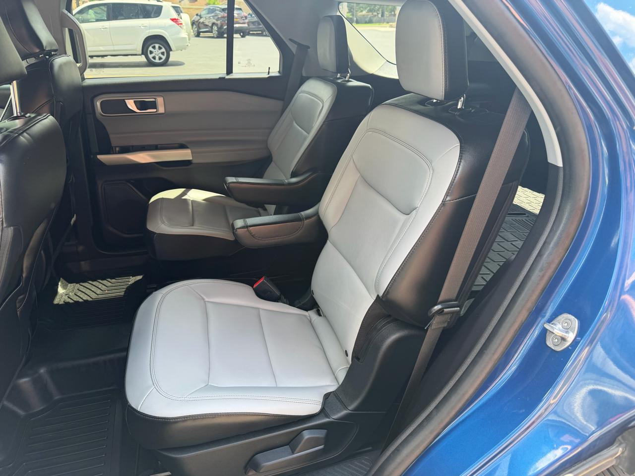 Ford Explorer XLT 4WD 2021