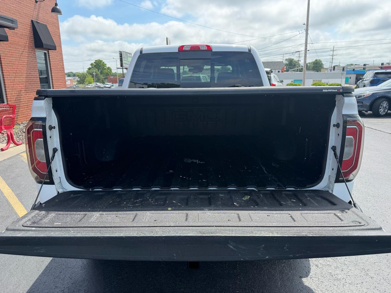 GMC Sierra 1500 SLT Crew Cab 4WD 2018